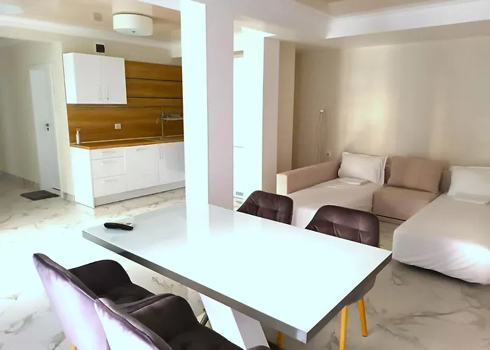 Ground Floor Apartament *